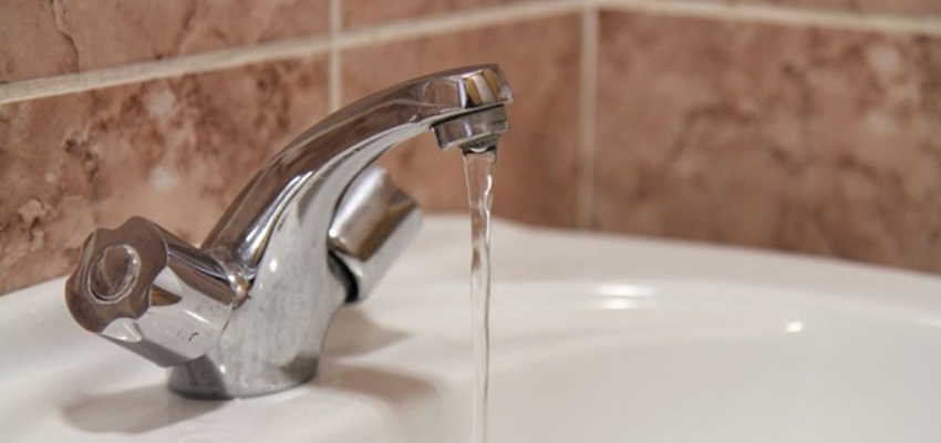 слабый напор воды из водонагревателя причины