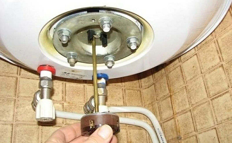 почему взрывается водонагреватель